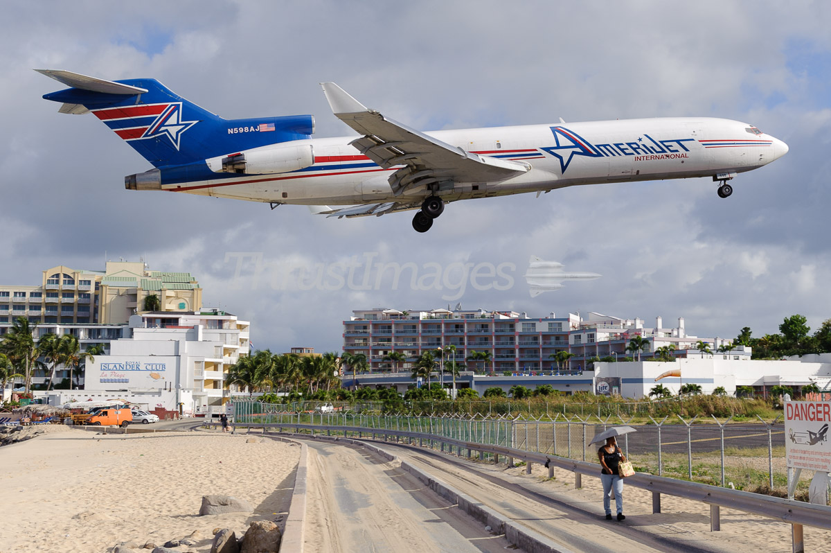 Boeing 727-212/Adv(F) N598AJ (cn 21947/1506)